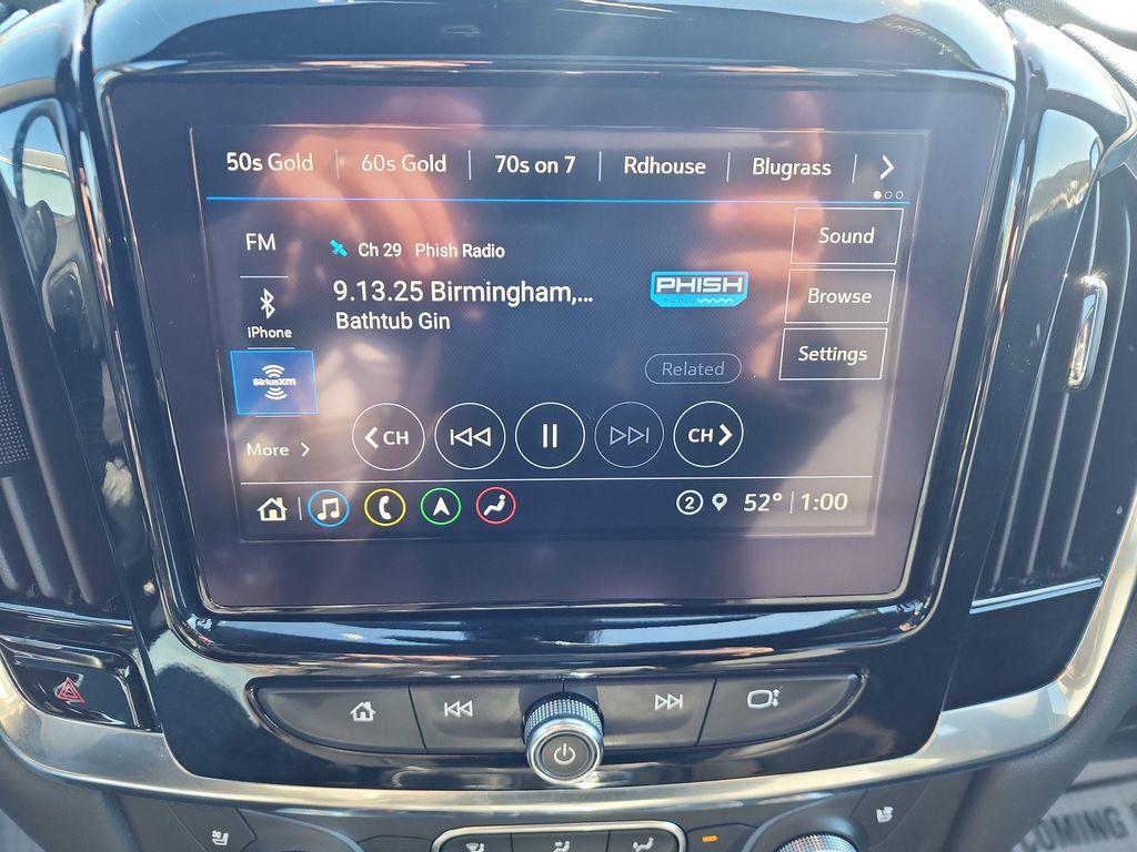 used 2023 Chevrolet Traverse car, priced at $35,295