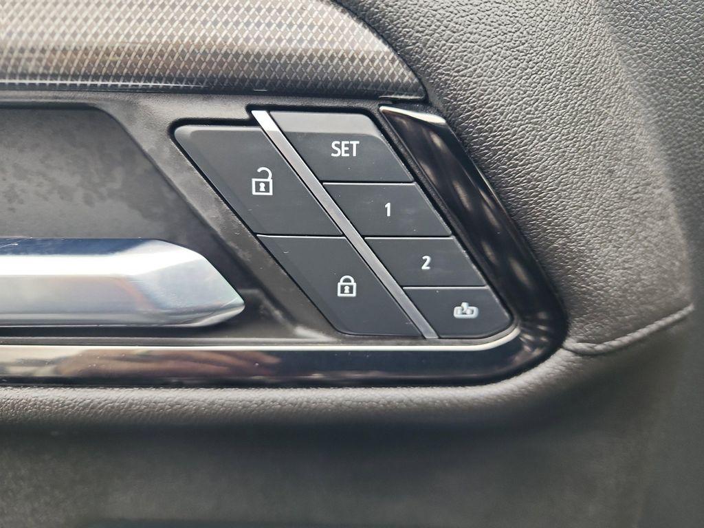 used 2024 GMC Sierra 2500 car, priced at $64,875