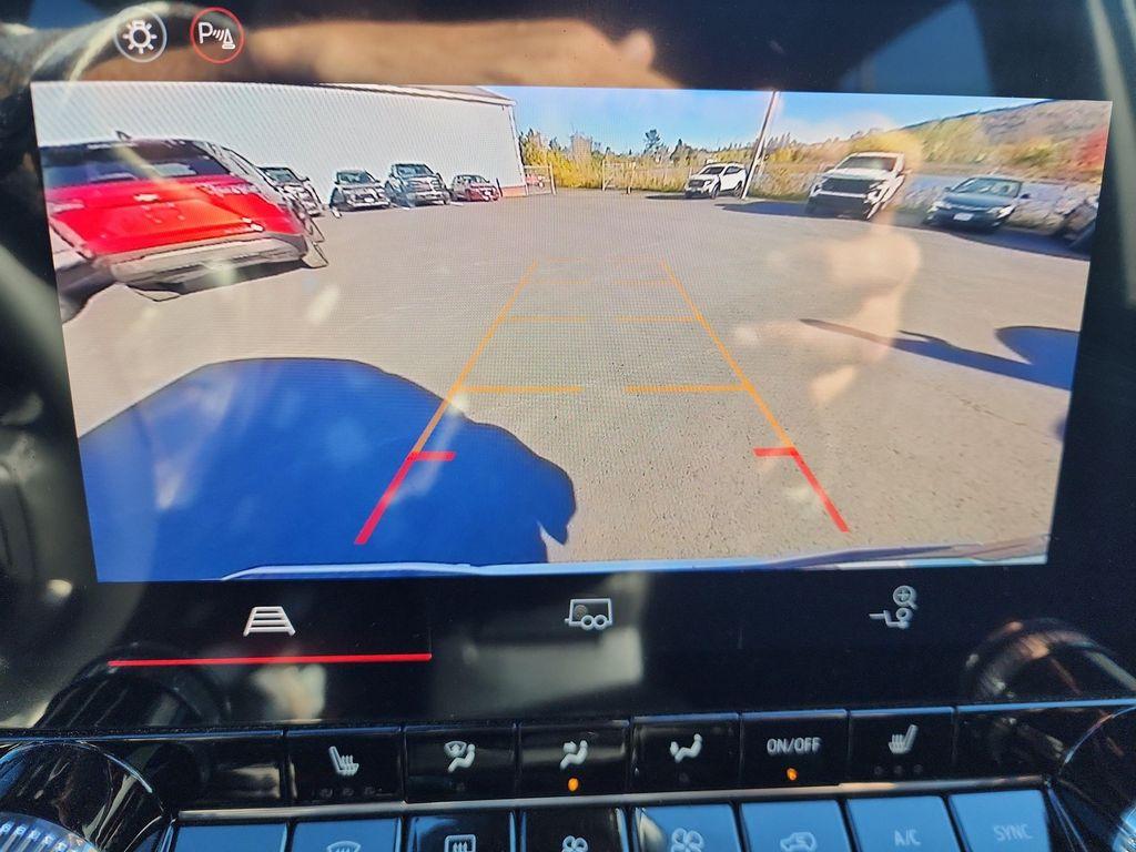 new 2025 GMC Canyon car, priced at $43,632