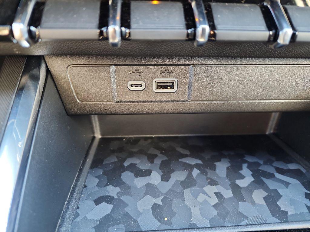 new 2025 GMC Canyon car, priced at $47,550