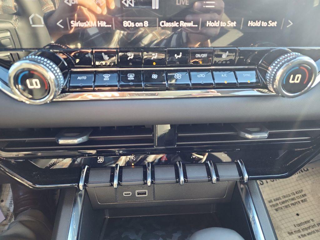 new 2025 GMC Canyon car, priced at $43,632