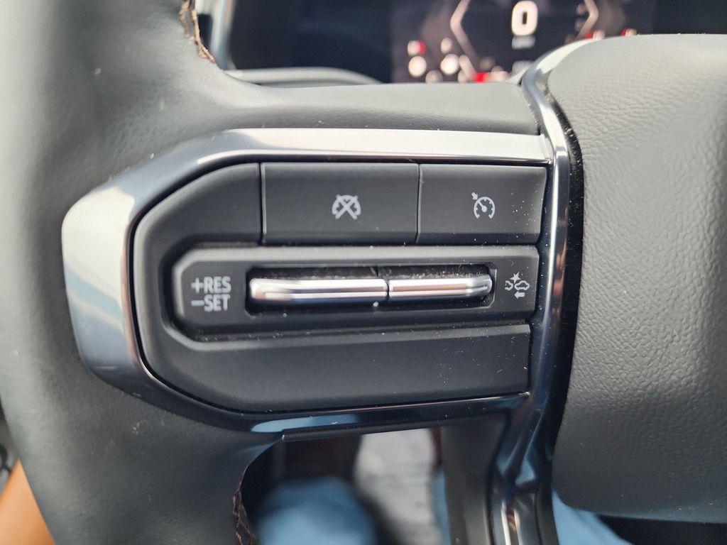 used 2023 GMC Canyon car, priced at $38,795