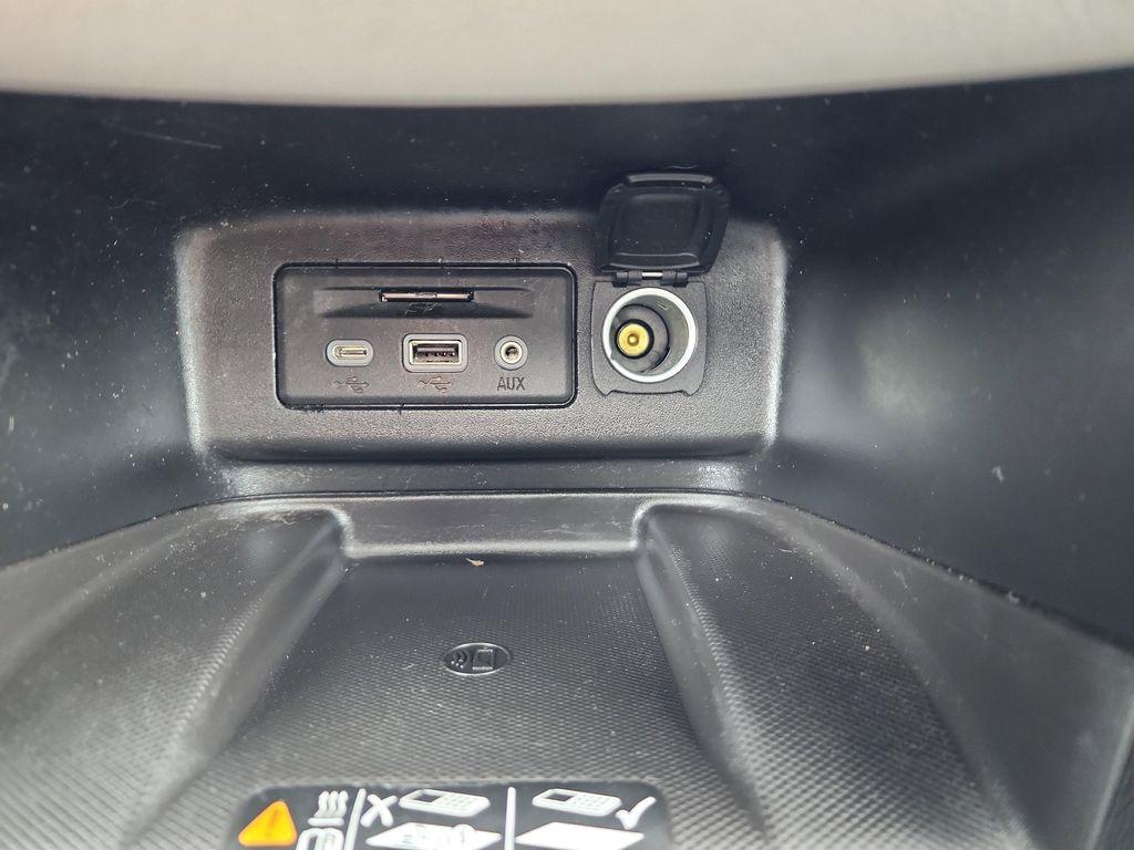 used 2019 Chevrolet Equinox car, priced at $17,671