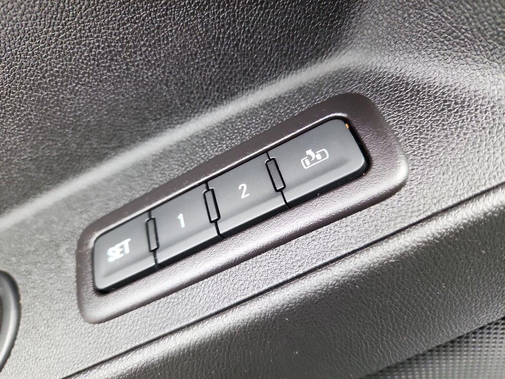 used 2019 Chevrolet Equinox car, priced at $17,671