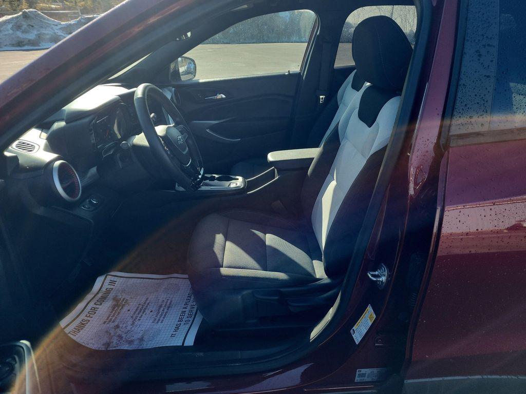 used 2024 Chevrolet Trax car, priced at $20,995