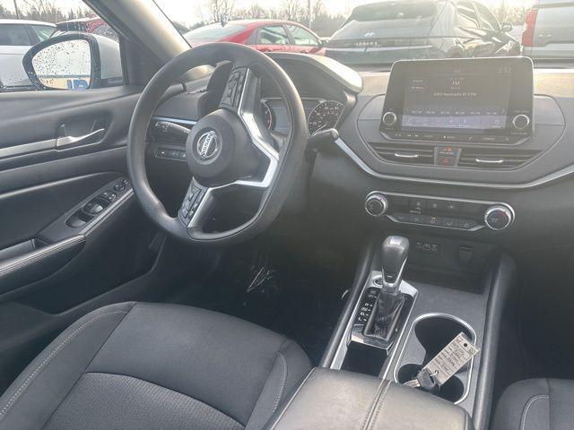 used 2022 Nissan Altima car