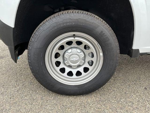 new 2025 Chevrolet Colorado car, priced at $30,295