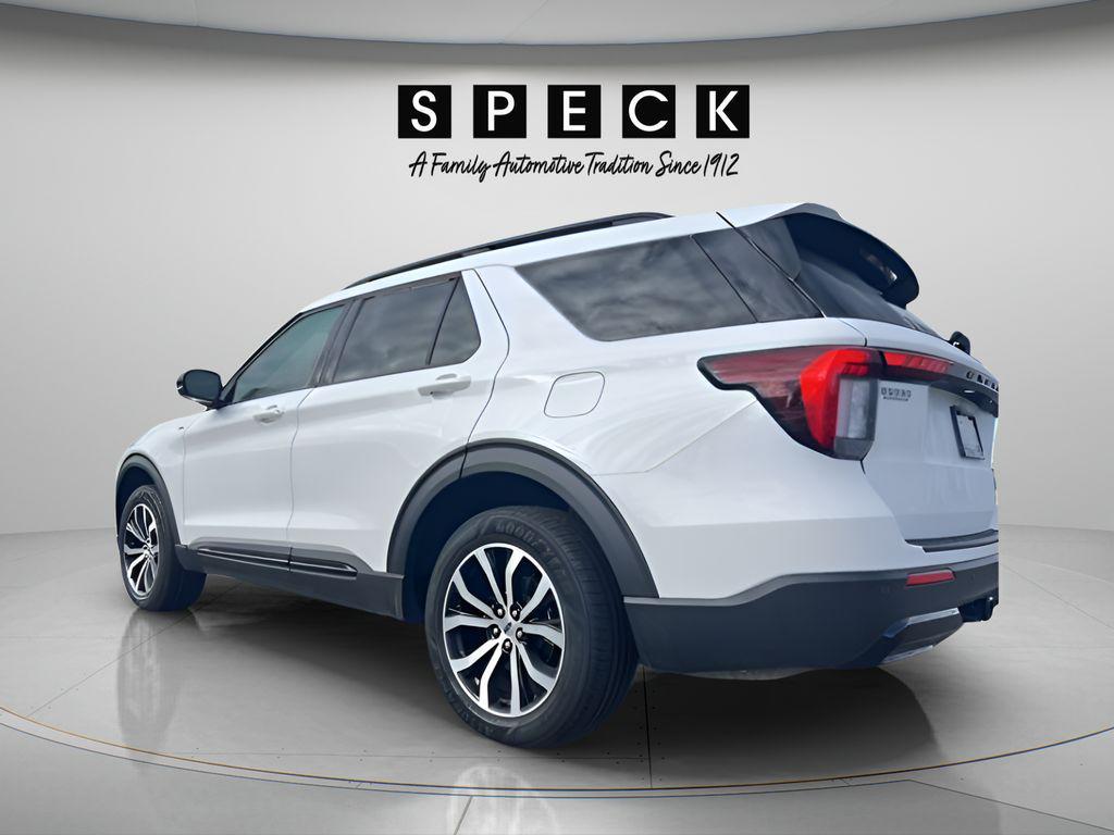 used 2025 Ford Explorer car, priced at $40,320