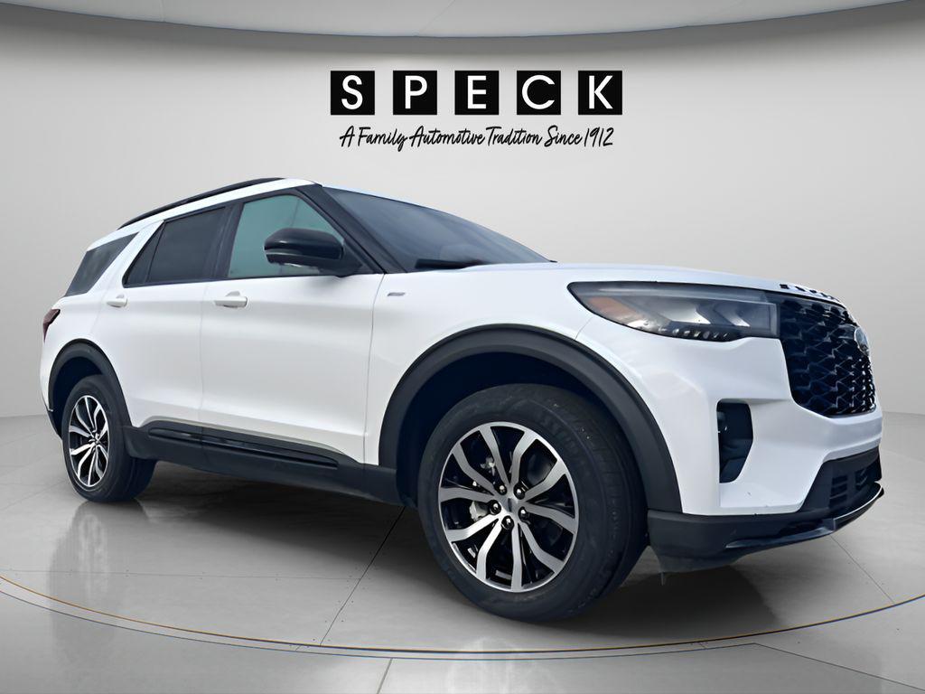 used 2025 Ford Explorer car, priced at $40,320