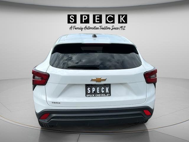used 2025 Chevrolet Trax car, priced at $22,442