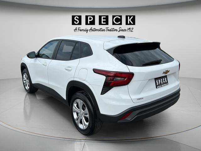 used 2025 Chevrolet Trax car, priced at $22,442