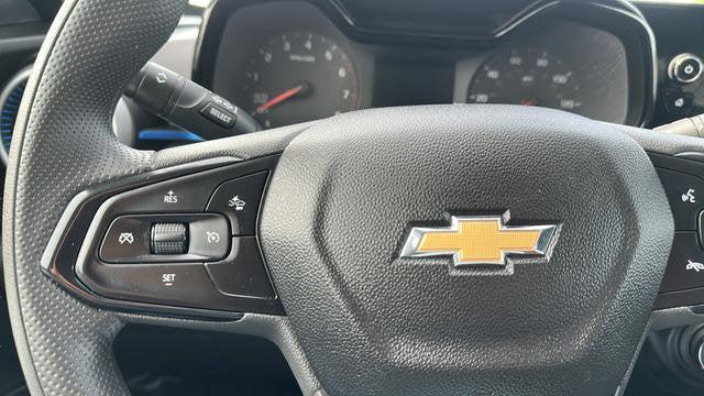 used 2025 Chevrolet Trax car, priced at $25,003
