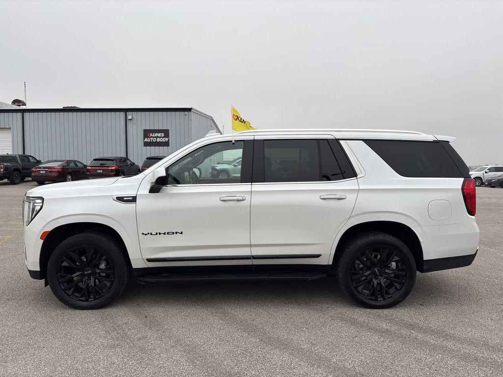 used 2023 GMC Yukon car, priced at $43,900