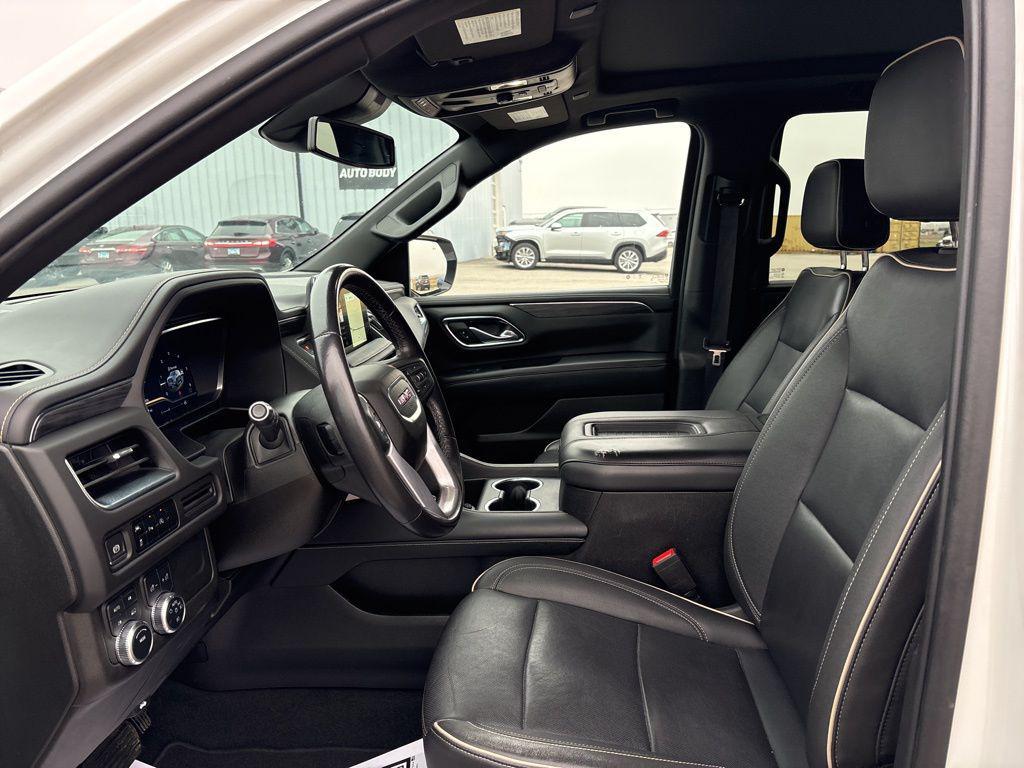 used 2023 GMC Yukon car, priced at $43,900