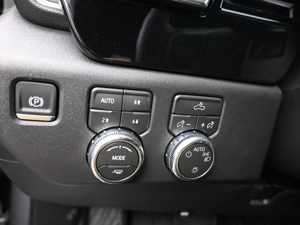 new 2026 GMC Sierra 1500 car, priced at $55,401