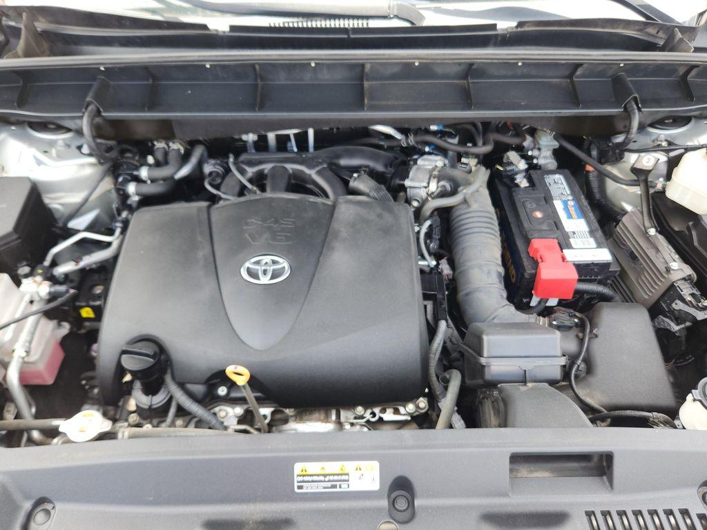 used 2021 Toyota Highlander car, priced at $28,680