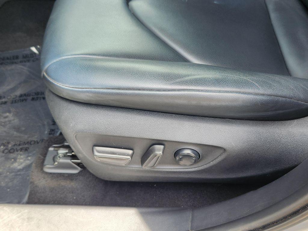 used 2021 Toyota Highlander car, priced at $28,680