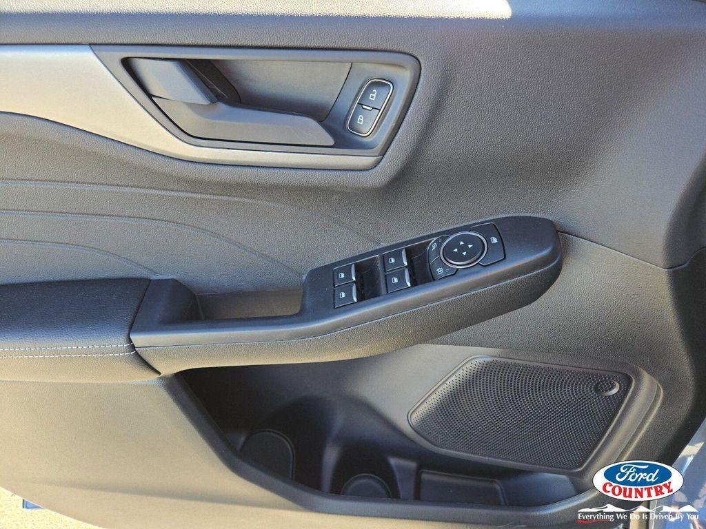 new 2026 Ford Escape car, priced at $29,102