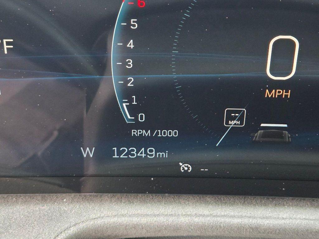 used 2024 Cadillac XT4 car, priced at $37,391