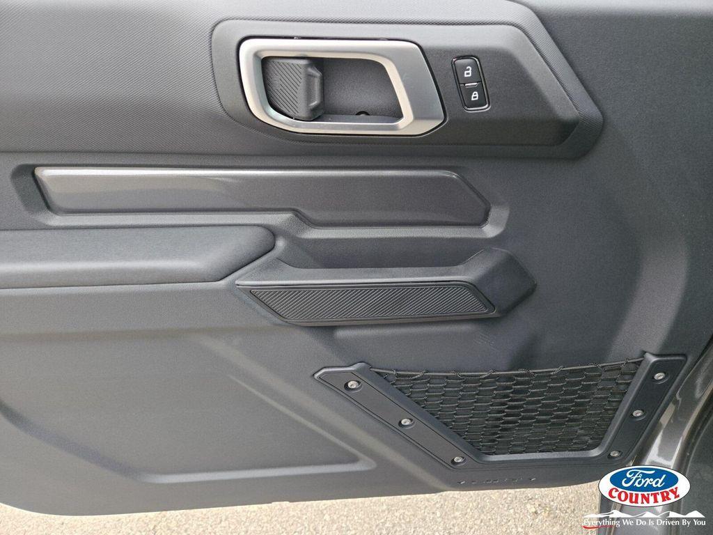 new 2025 Ford Bronco car, priced at $41,560