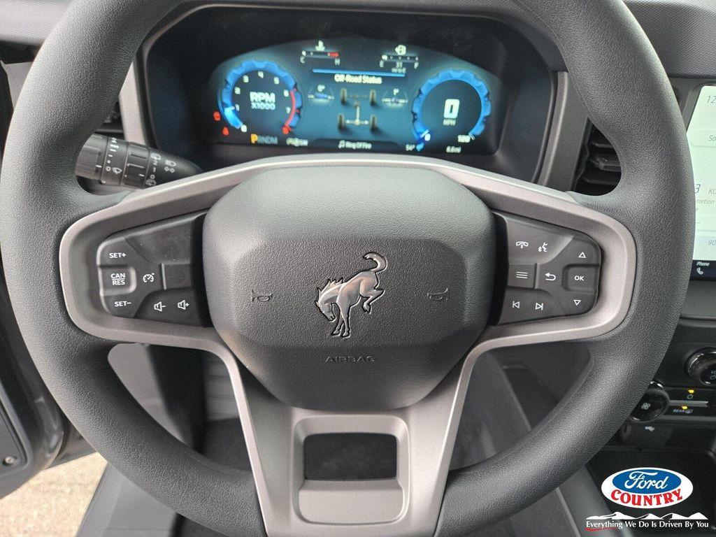 new 2025 Ford Bronco car, priced at $41,560