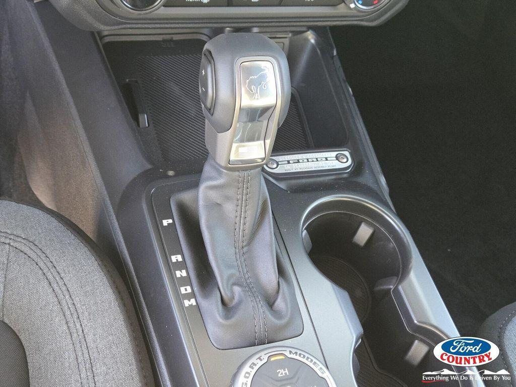 new 2025 Ford Bronco car, priced at $43,956