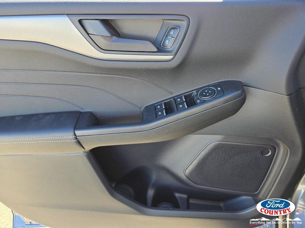 new 2026 Ford Escape car, priced at $28,982