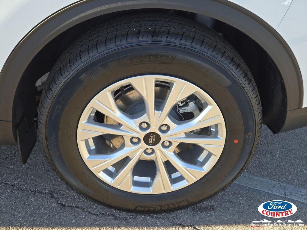 new 2026 Ford Escape car, priced at $28,982