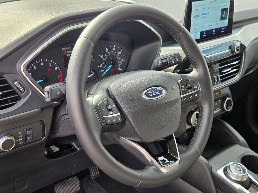 used 2022 Ford Escape car, priced at $22,613