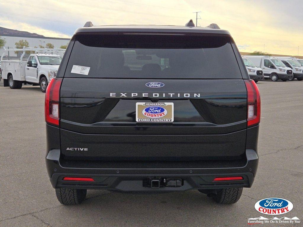 new 2025 Ford Expedition car, priced at $64,178