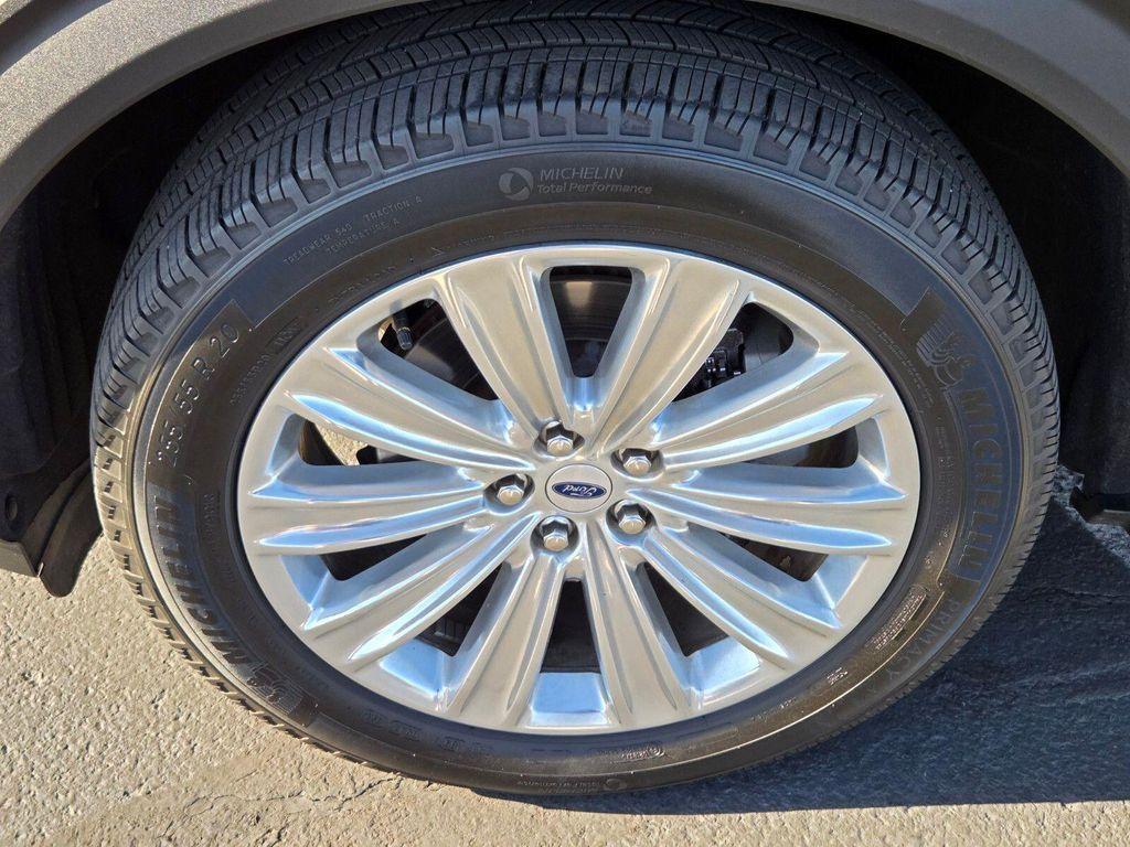 used 2024 Ford Explorer car, priced at $33,366