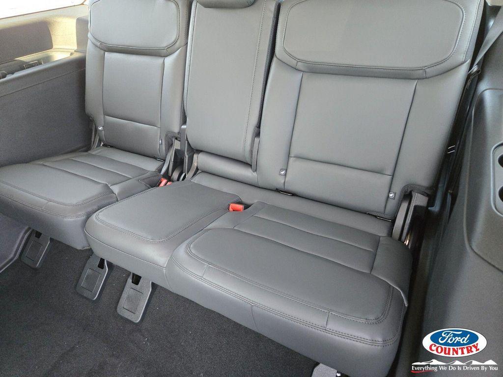 new 2026 Ford Expedition car, priced at $72,000