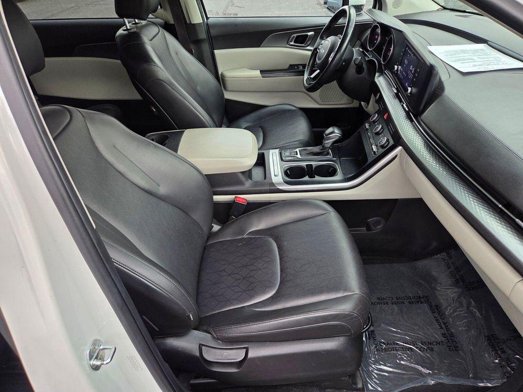 used 2022 Kia Carnival car, priced at $22,999
