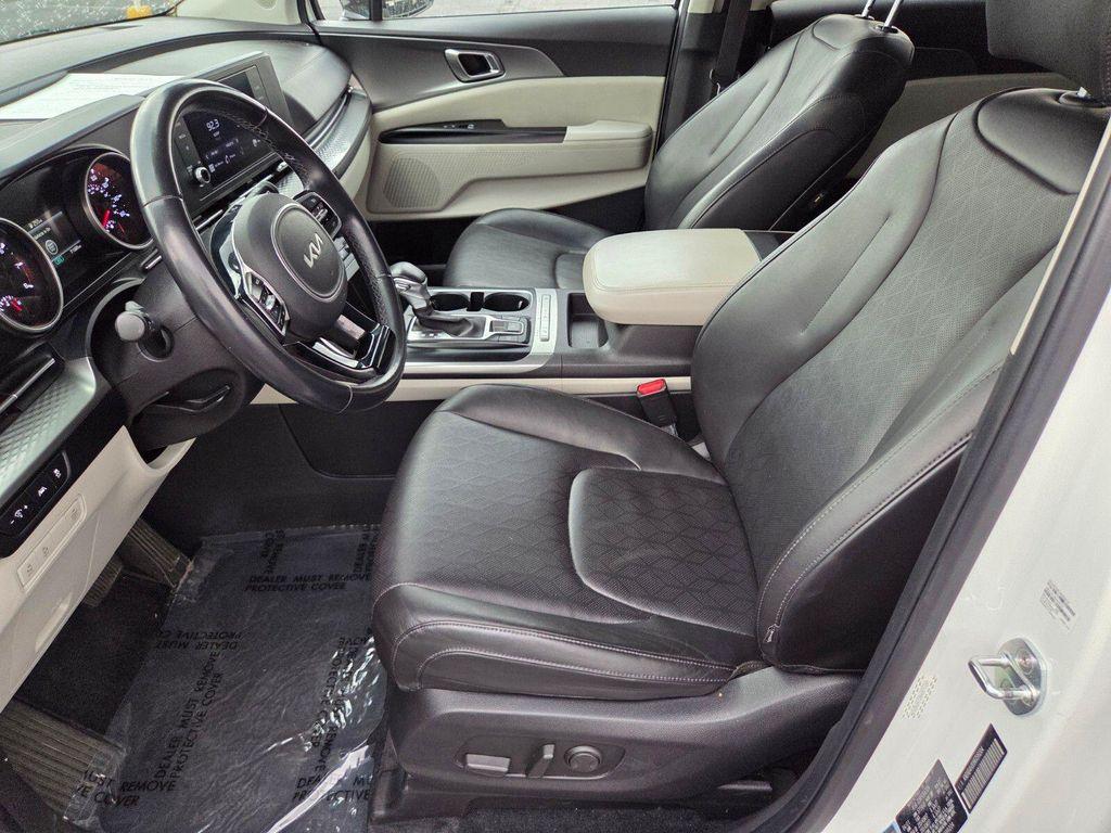 used 2022 Kia Carnival car, priced at $22,999