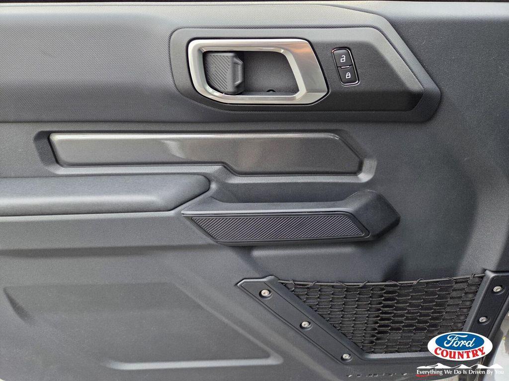 new 2025 Ford Bronco car, priced at $40,580