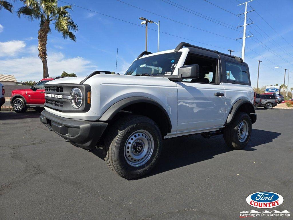new 2025 Ford Bronco car, priced at $43,060