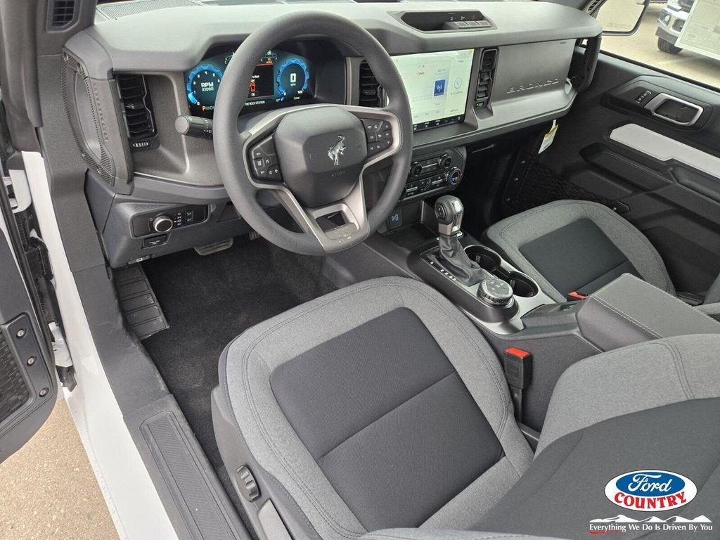 new 2025 Ford Bronco car, priced at $40,190