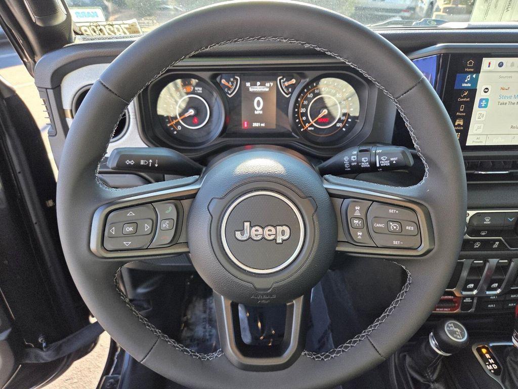 used 2025 Jeep Wrangler car, priced at $36,498