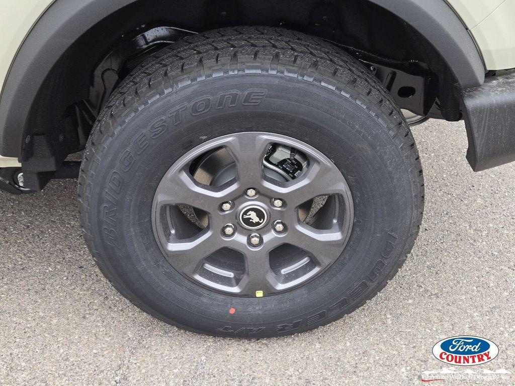 new 2025 Ford Bronco car, priced at $45,871