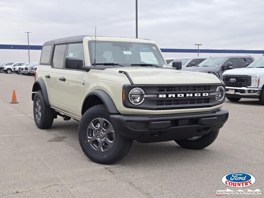new 2025 Ford Bronco car, priced at $45,871