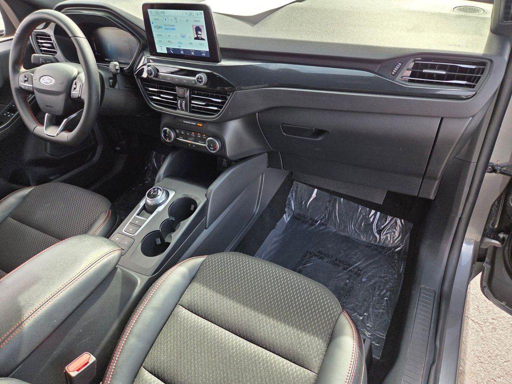 used 2025 Ford Escape car, priced at $24,366