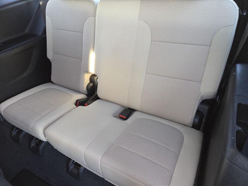 used 2023 Chevrolet Traverse car, priced at $23,594