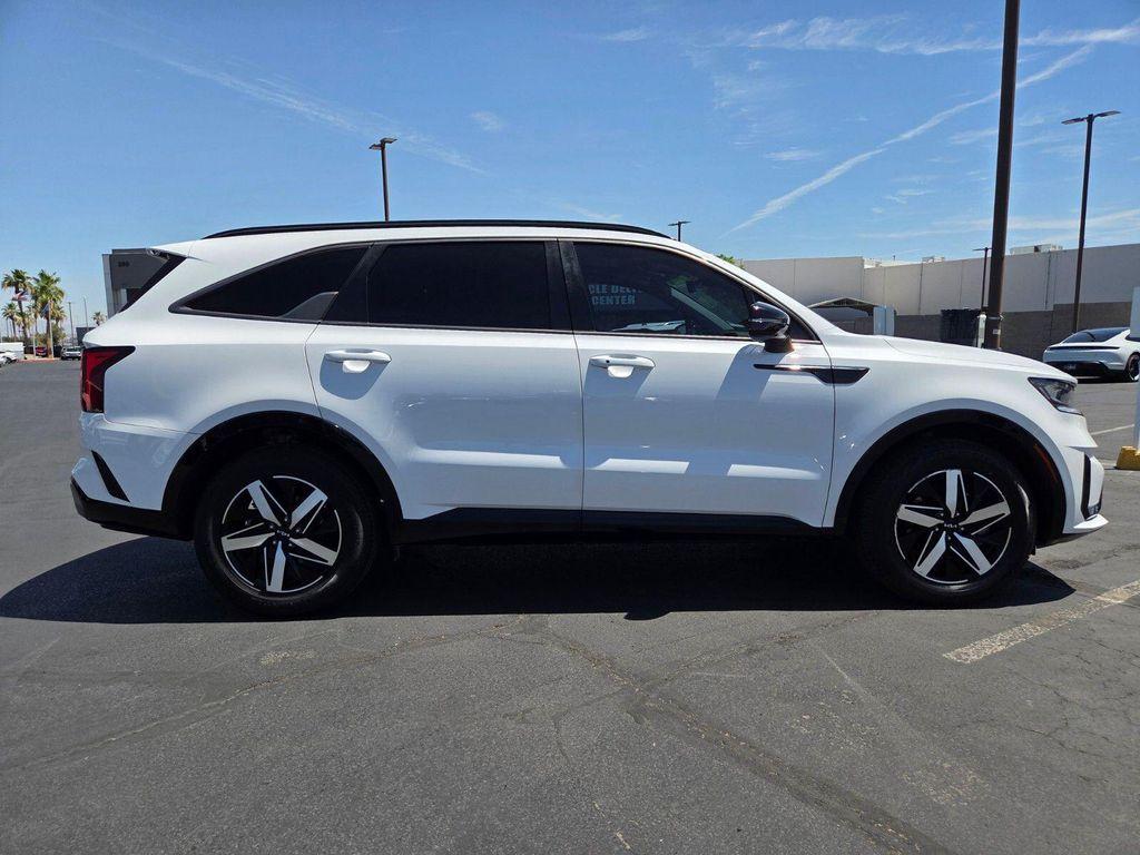 used 2022 Kia Sorento car, priced at $24,186