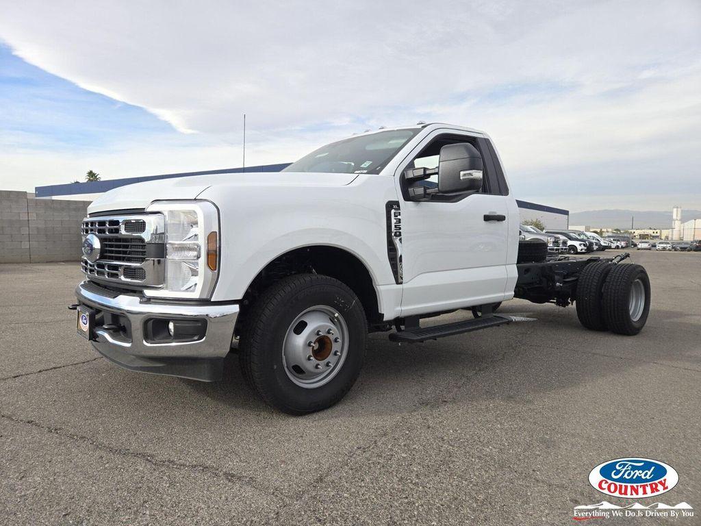 new 2025 Ford F-350 car, priced at $49,621
