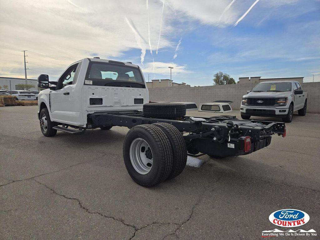 new 2025 Ford F-350 car, priced at $49,621