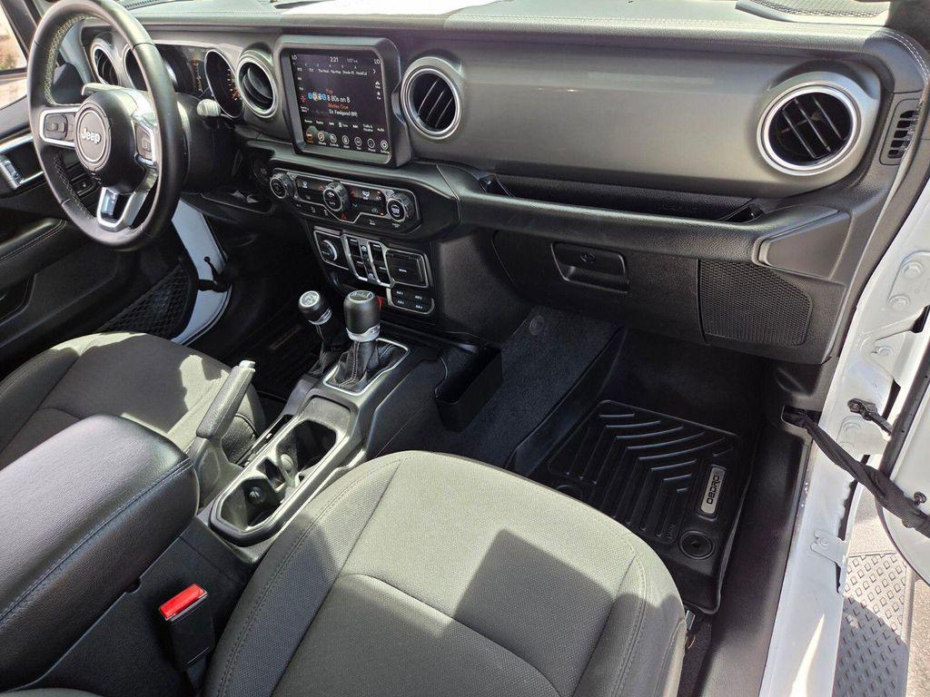 used 2022 Jeep Gladiator car, priced at $31,297