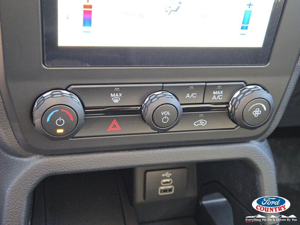 new 2025 Ford Ranger car, priced at $32,939