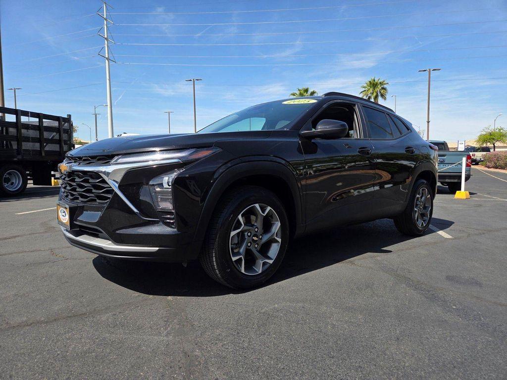 used 2025 Chevrolet Trax car, priced at $22,819