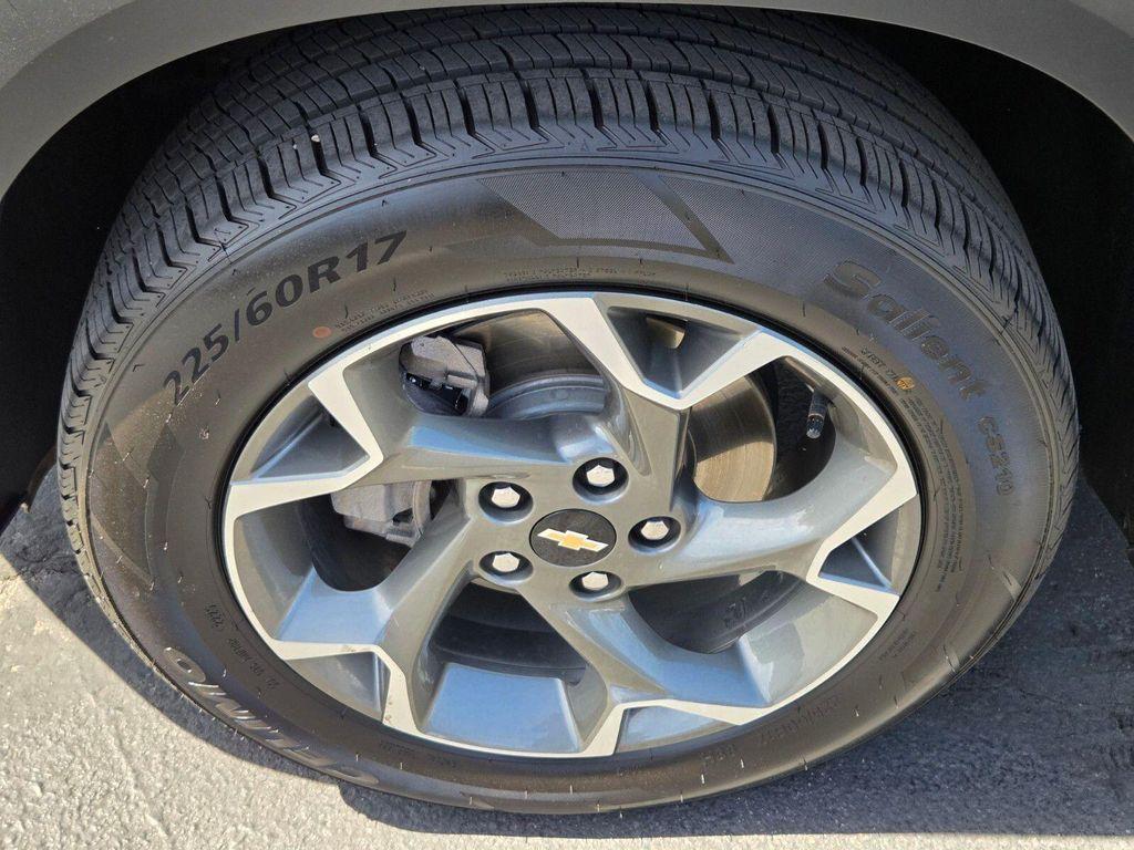 used 2025 Chevrolet Trax car, priced at $22,819