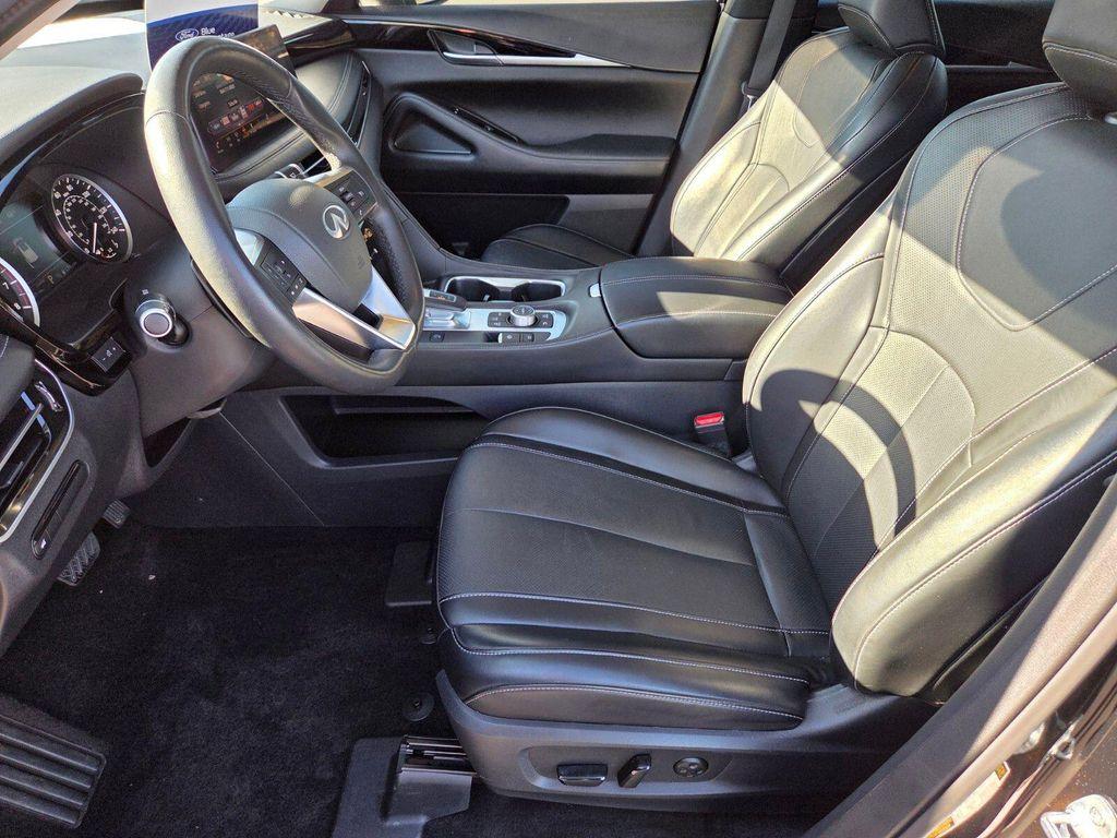used 2025 INFINITI QX60 car, priced at $33,999